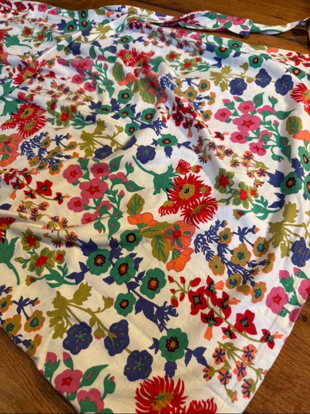 Boden White Sleeveless Floral Tie-Waist Mini Dress - Picture 4 of 8